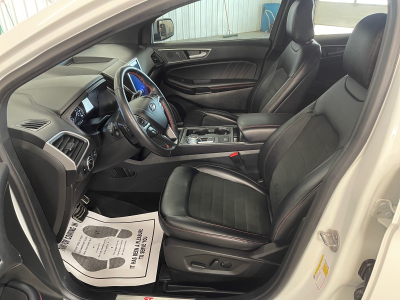 2023 Ford Edge