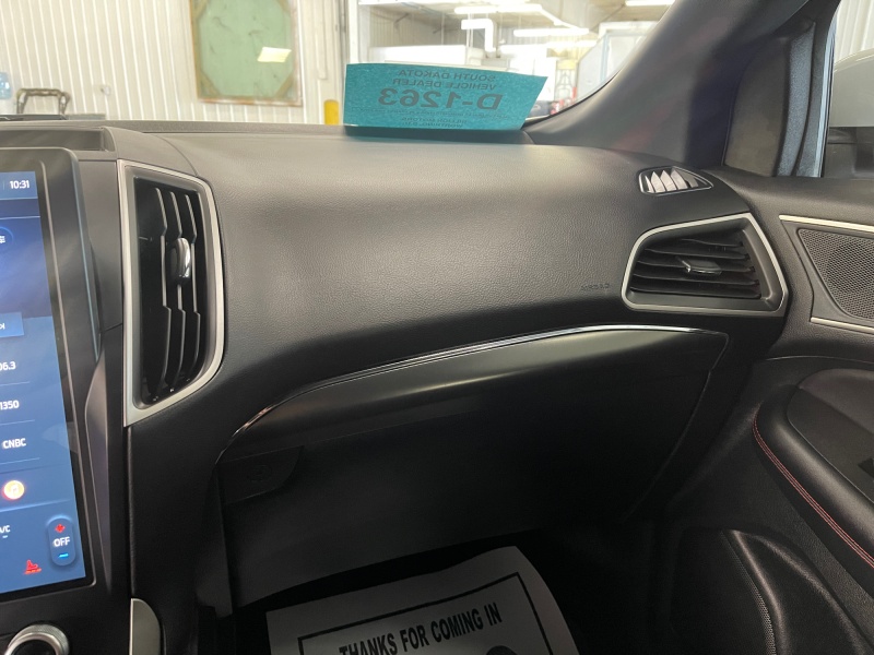 2023 Ford Edge