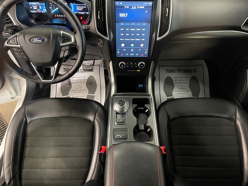 2023 Ford Edge