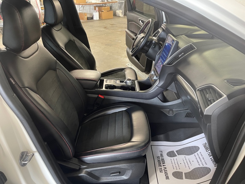 2023 Ford Edge