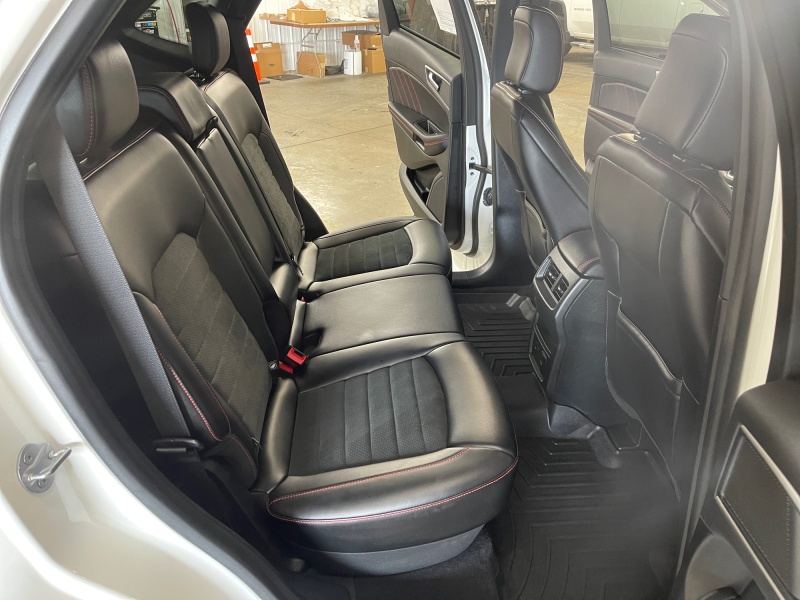 2023 Ford Edge