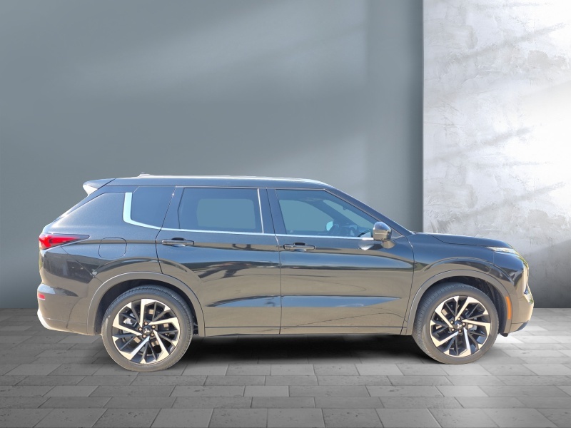 2022 Mitsubishi Outlander