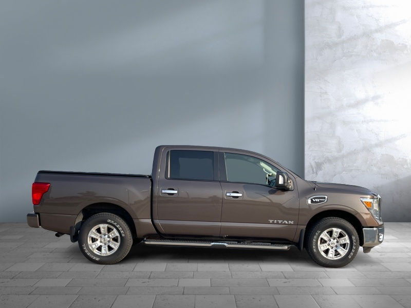 2017 Nissan Titan