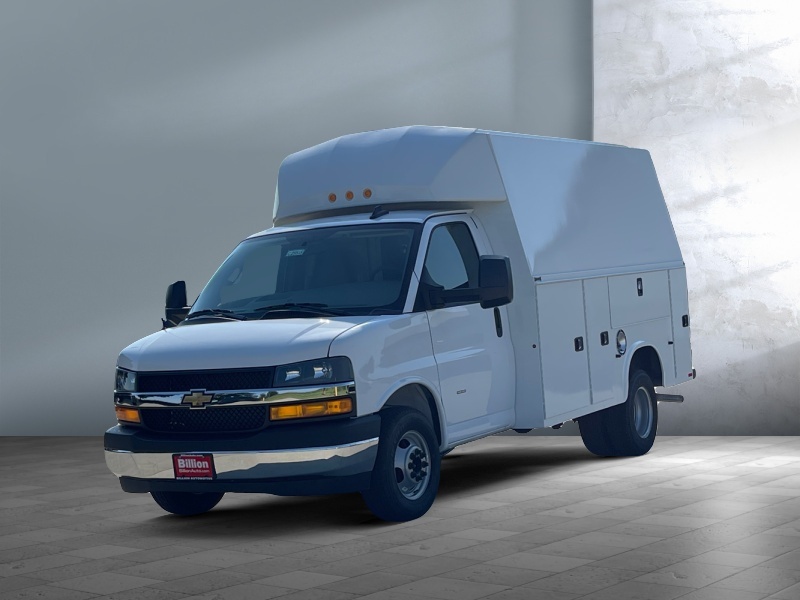 2024 Chevrolet Express Commercial Cutaway