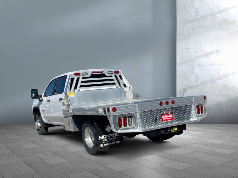 2024 Chevrolet Silverado 3500HD CC