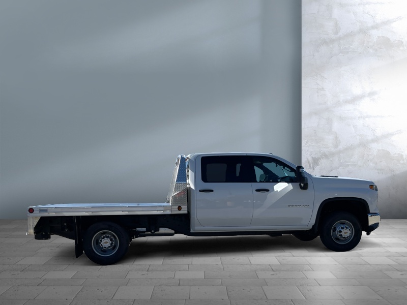 2024 Chevrolet Silverado 3500HD CC