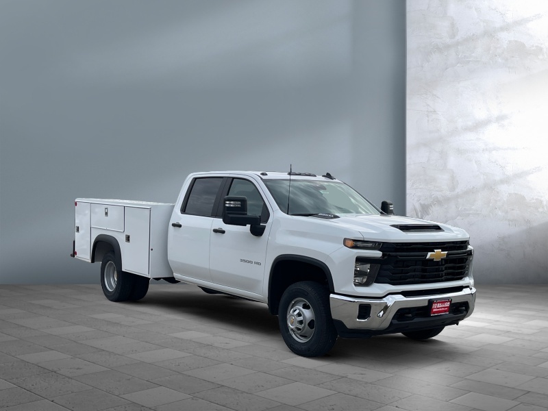 2024 Chevrolet Silverado 3500HD CC