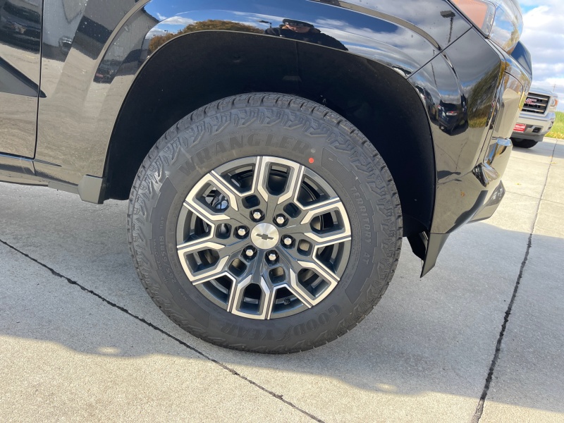 2024 Chevrolet Colorado