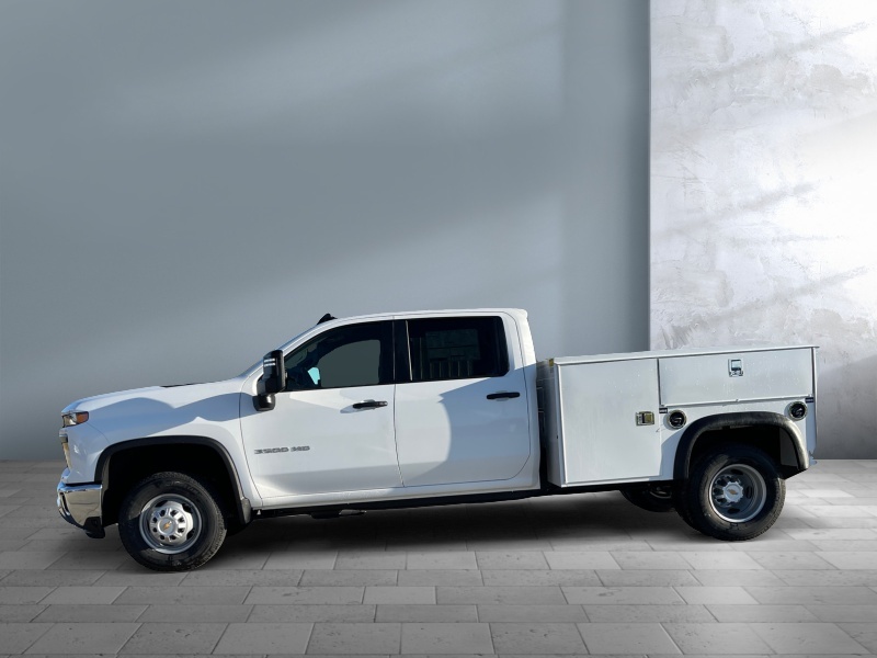 2024 Chevrolet Silverado 3500HD CC