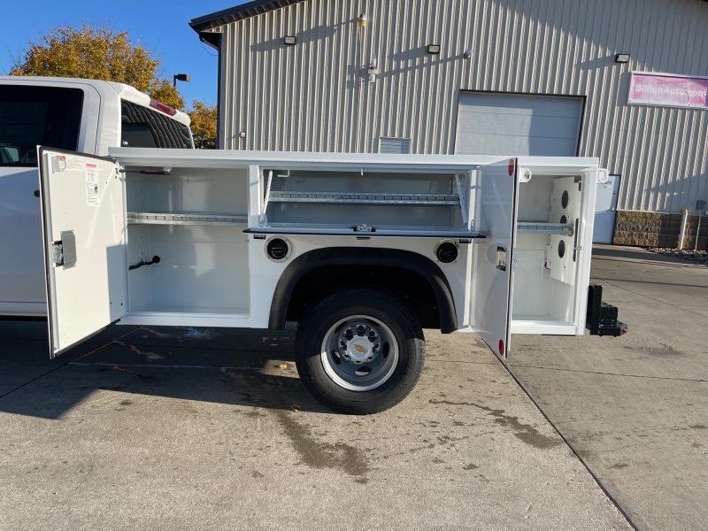 2024 Chevrolet Silverado 3500HD CC