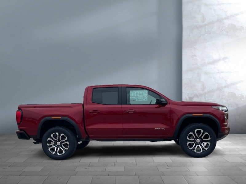 2024 GMC Canyon