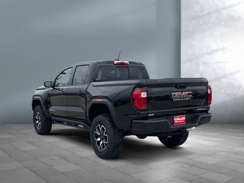 2024 GMC Canyon