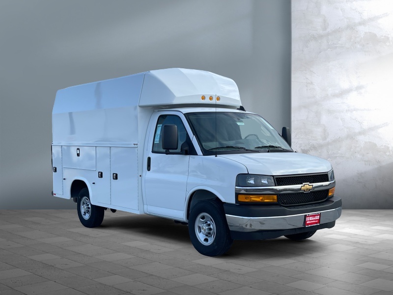 2024 Chevrolet Express Commercial Cutaway