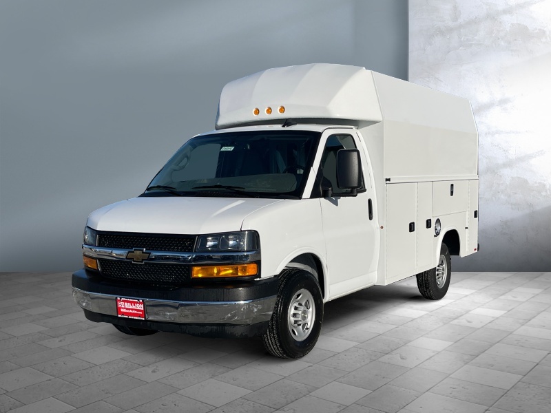 New 2024 Chevrolet Express Commercial Cutaway 3500 Van 139 Van