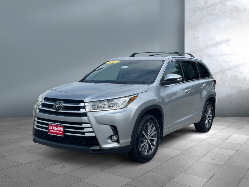 Used 2017 Toyota Highlander XLE SUVs