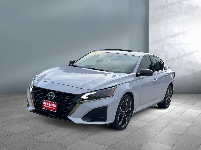 Used 2024 Nissan Altima 2.5 SR Cars