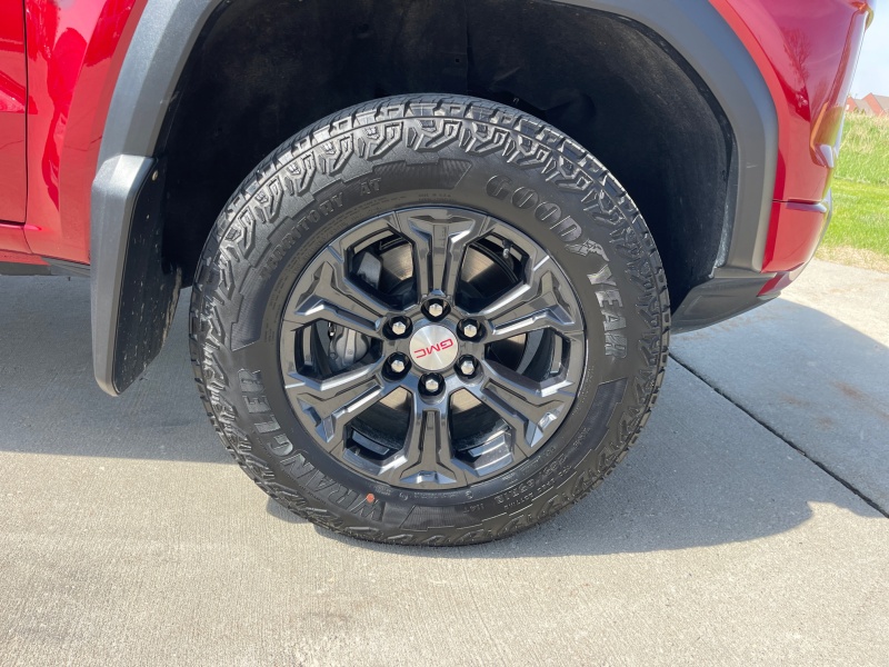 2024 GMC Canyon