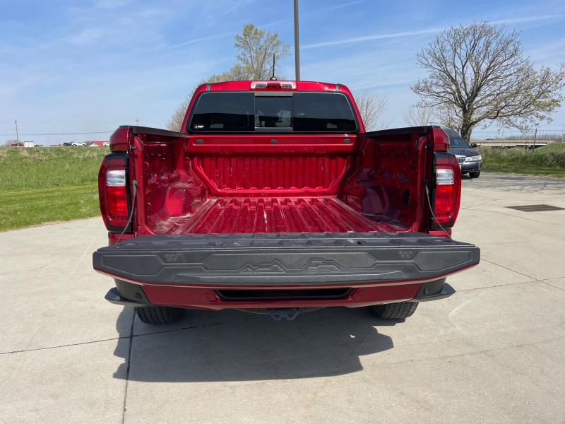 2024 GMC Canyon
