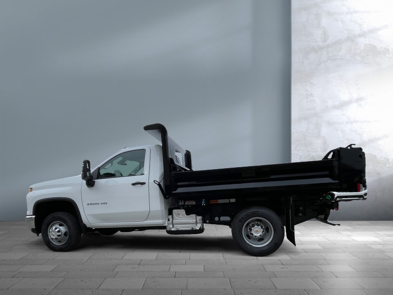 2025 Chevrolet Silverado 3500HD CC