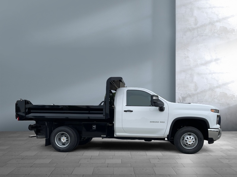 2025 Chevrolet Silverado 3500HD CC
