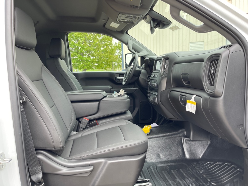 2025 Chevrolet Silverado 3500HD CC