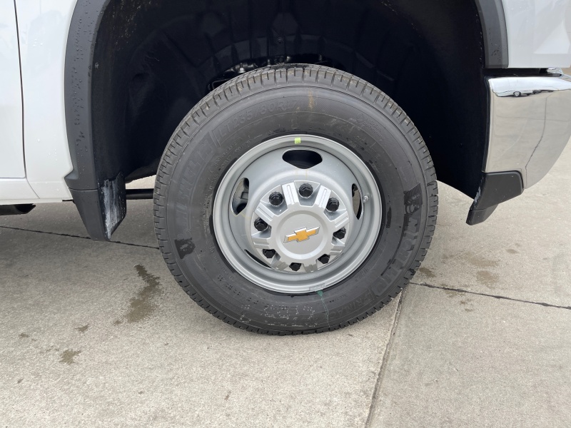 2025 Chevrolet Silverado 3500HD CC