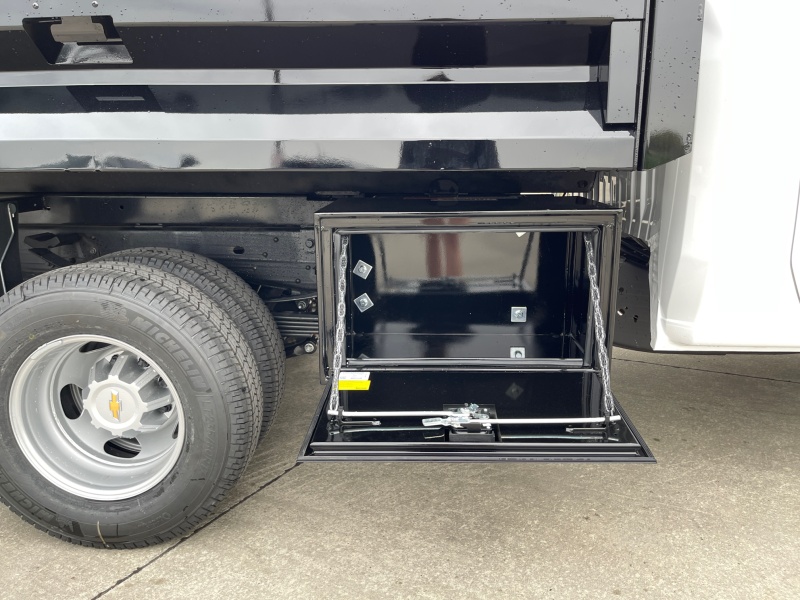 2025 Chevrolet Silverado 3500HD CC