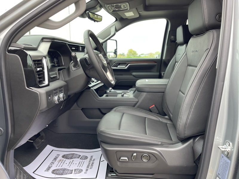 2025 GMC Sierra 3500HD