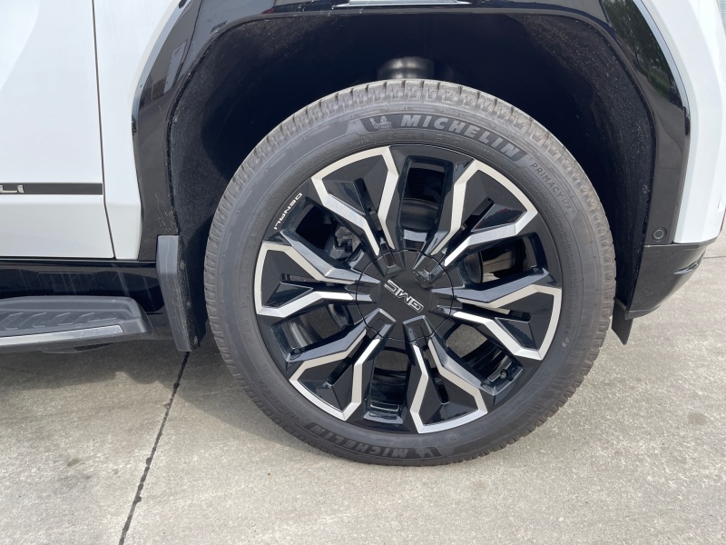 2025 GMC Sierra EV
