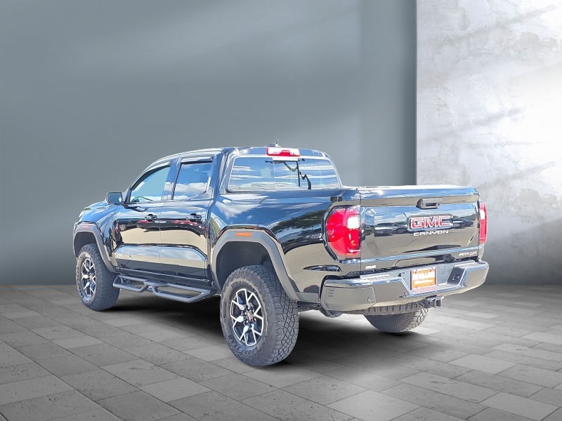 2024 GMC Canyon