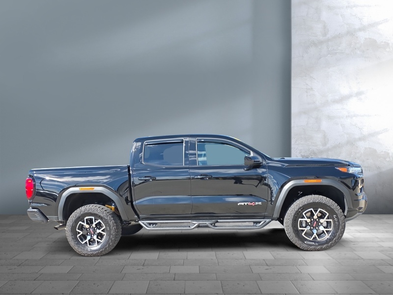 2024 GMC Canyon