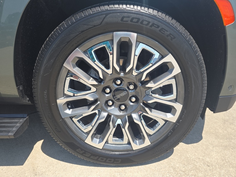 2023 GMC Yukon XL