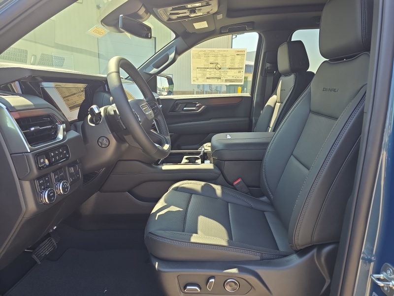 2025 GMC Yukon XL