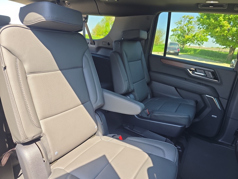 2025 GMC Yukon XL