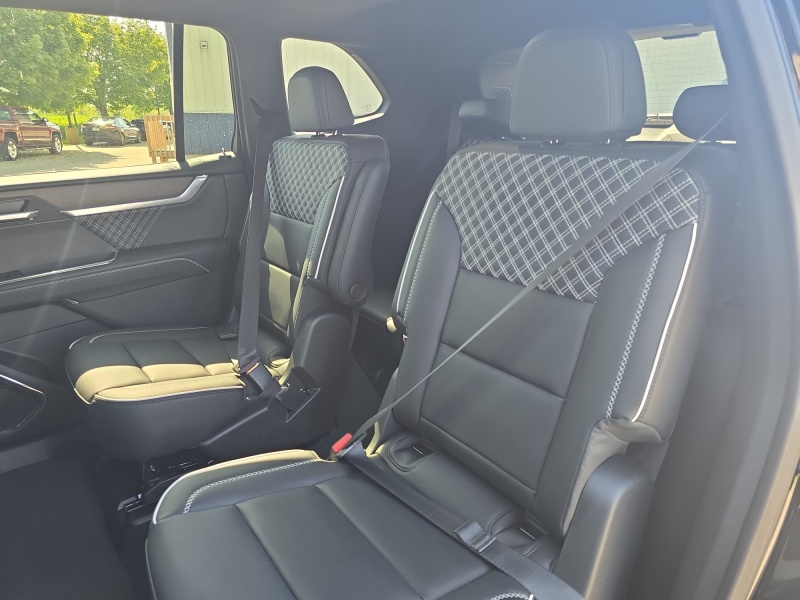 2025 GMC Acadia