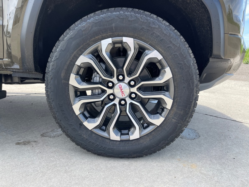 2025 GMC Canyon