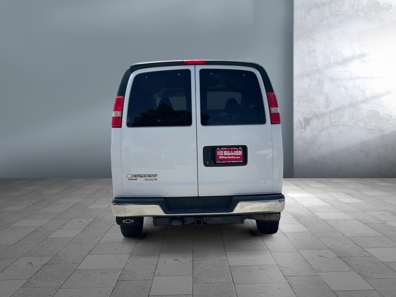 2016 Chevrolet Express Passenger