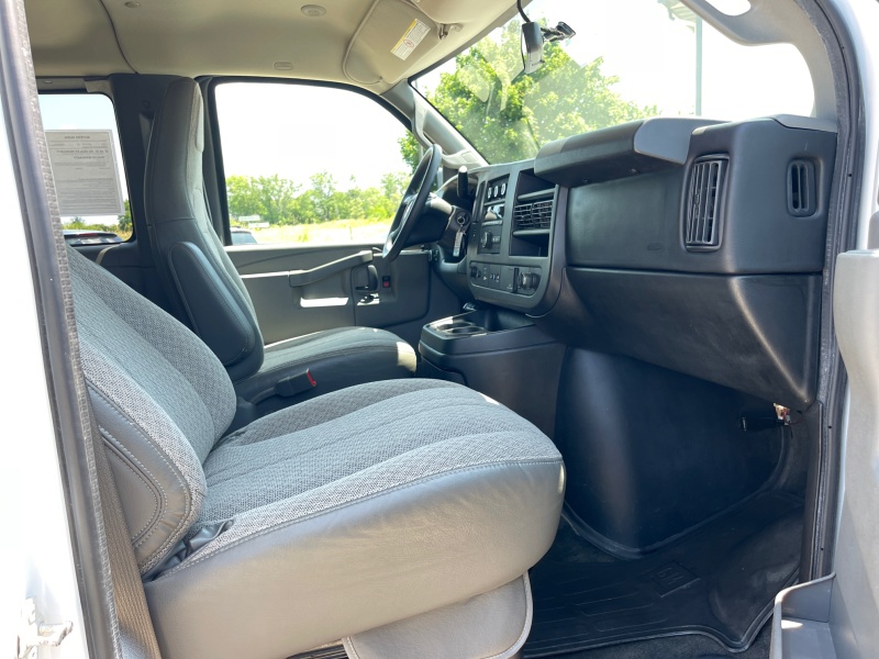 2016 Chevrolet Express Passenger