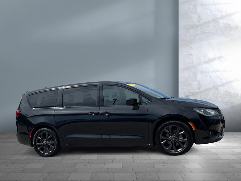 2020 Chrysler Pacifica