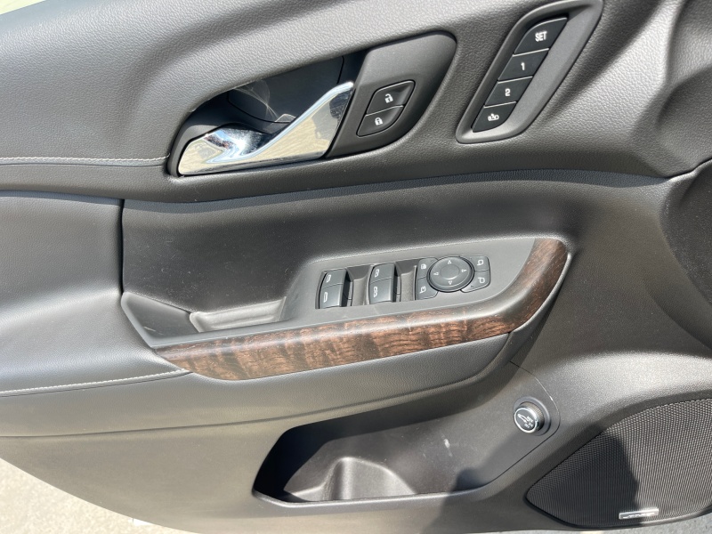 2022 GMC Acadia