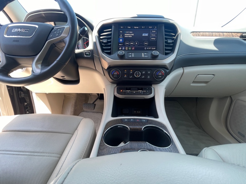 2020 GMC Acadia