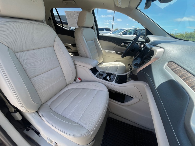 2020 GMC Acadia