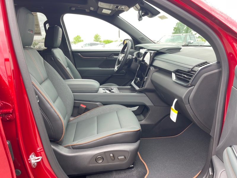 2025 GMC Acadia