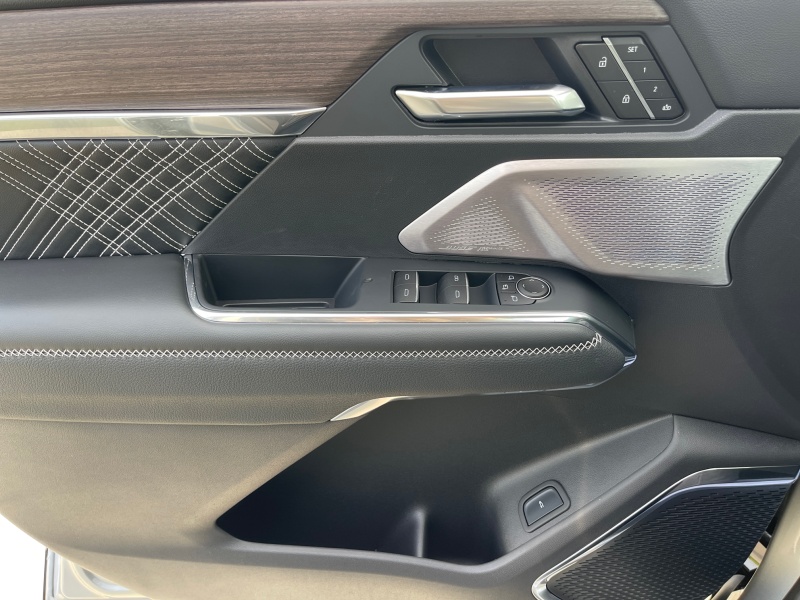 2025 GMC Acadia