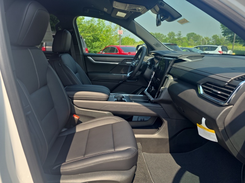 2025 GMC Acadia