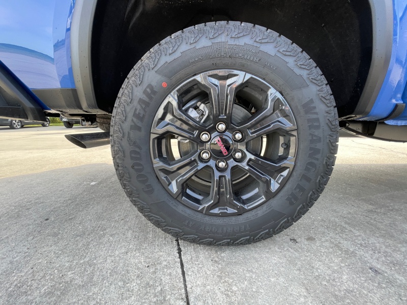 2025 GMC Canyon
