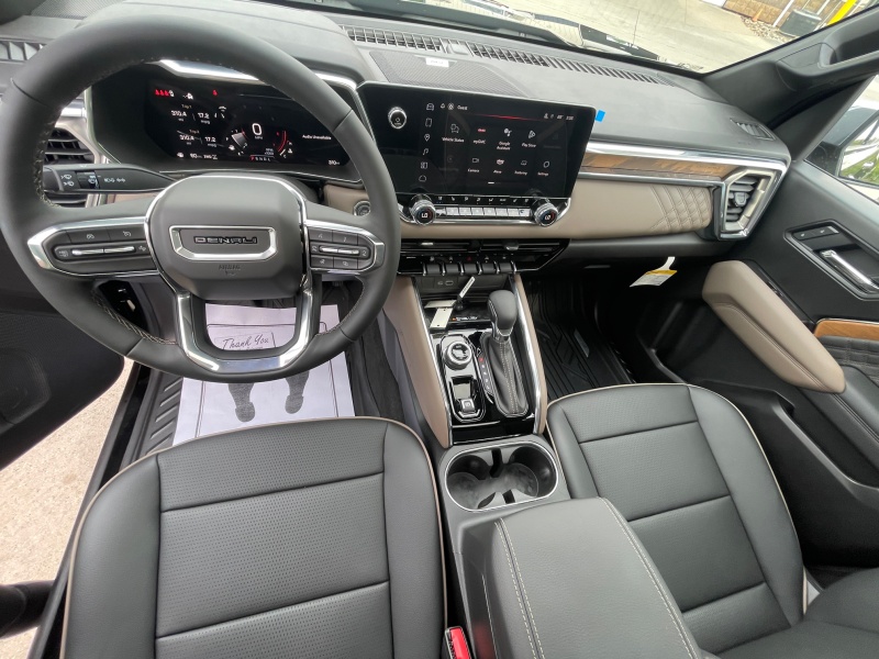 2025 GMC Canyon