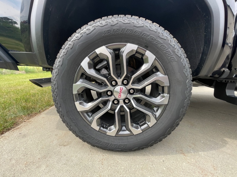 2025 GMC Canyon