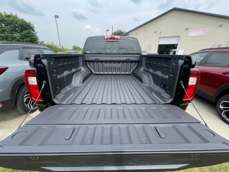2025 GMC Canyon