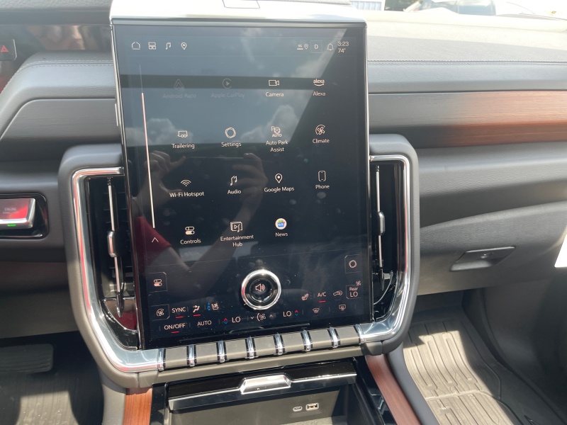 2025 GMC Yukon XL